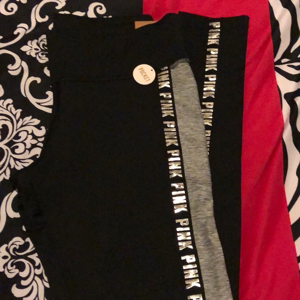 Pink pocket leggings